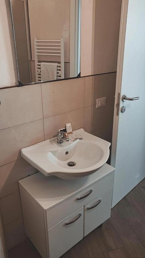 ᗰiki ᕼouտᗴ 2 Apartment Florence Luaran gambar